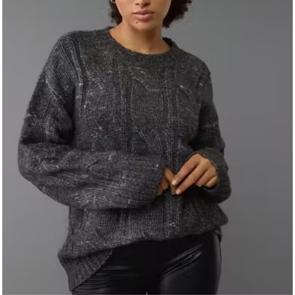 NWT | American Eagle Oversized Cable Knit Crewneck Sweater | XXS - Picture 3 of 5